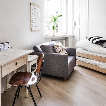 Small Studio Apartment Nearby City Centre เฮลซิงกิ ภายนอก รูปภาพ